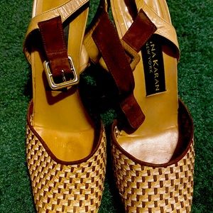 Ladies sling back pump